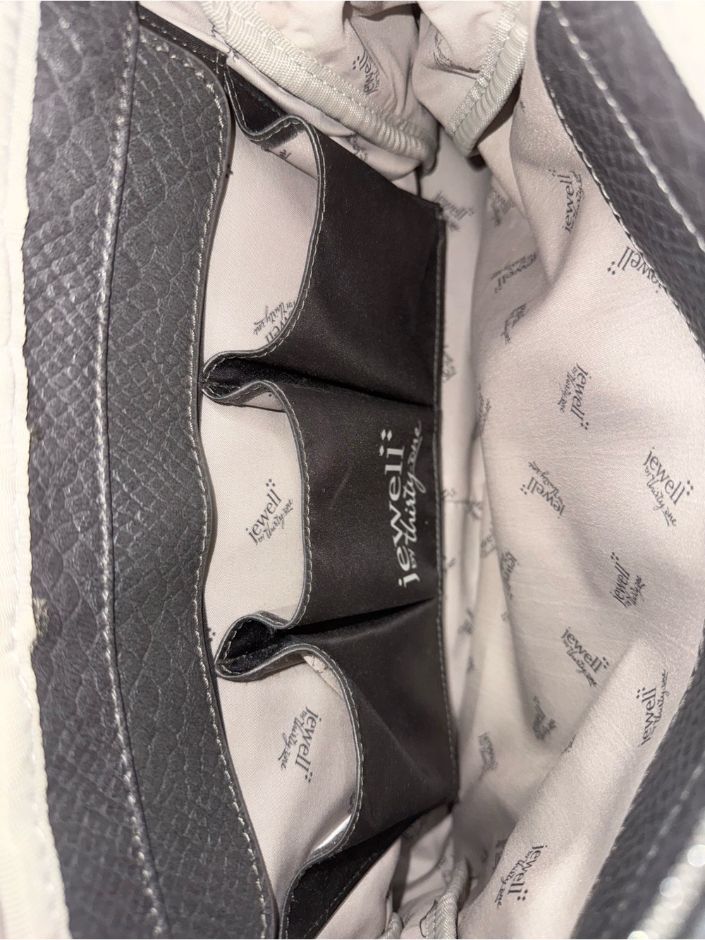 RARE Jewell by Thirty-One City Satchel / Bowler Crossbody in Grey Snakeskin - Picture 6 of 6